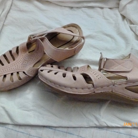 Jane Closet size 7 sandals - Picture 6 of 6
